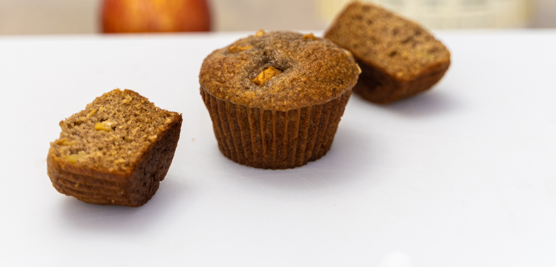 Apple cinnamon protein muffins