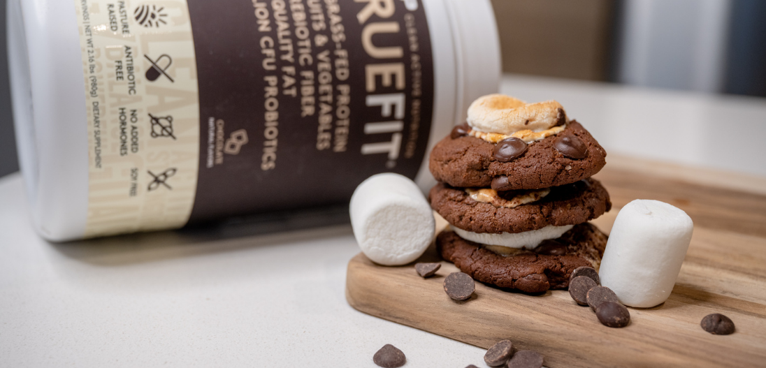 Hot cocoa protein cookies made with grass-fed whey protein powder TrueFit